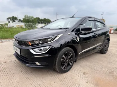 2022 Tata Altroz Dark Edition